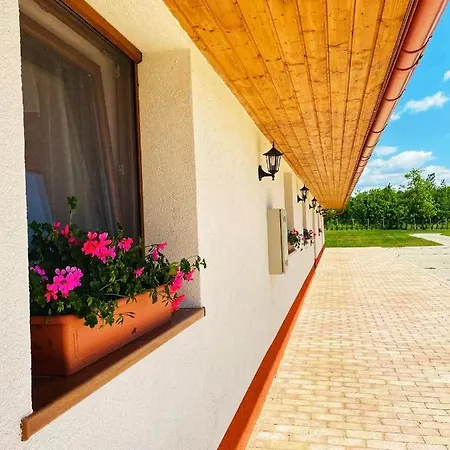 Csigevar Birtok アパート